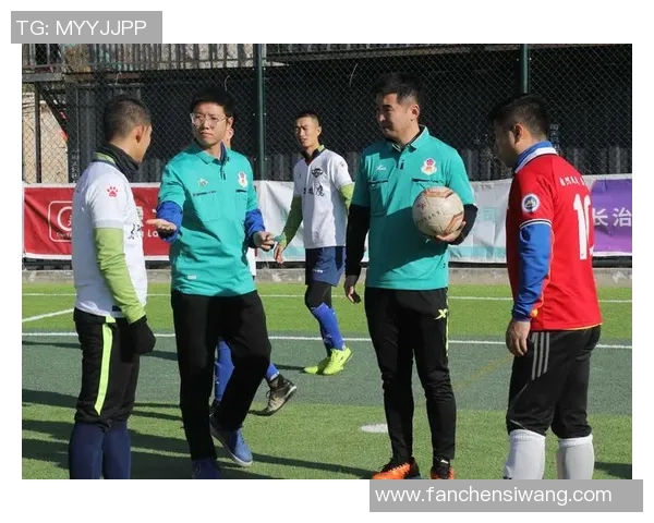 王丽独家分享足球心得与技巧解析助你提升球技与战术理解 王丽独家分享足球心得与技巧解析助你提升球技与战术理解